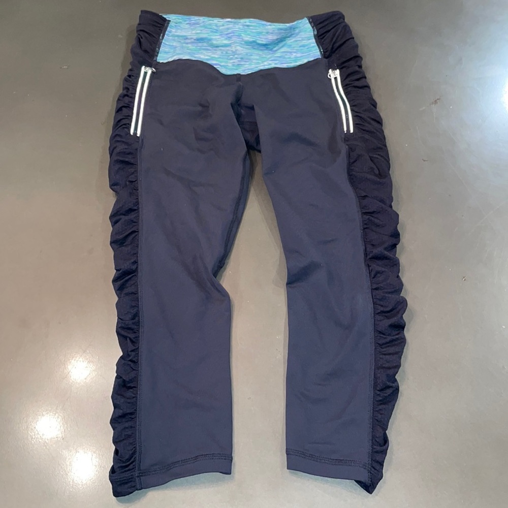 EUC Lululemon rouched leggings